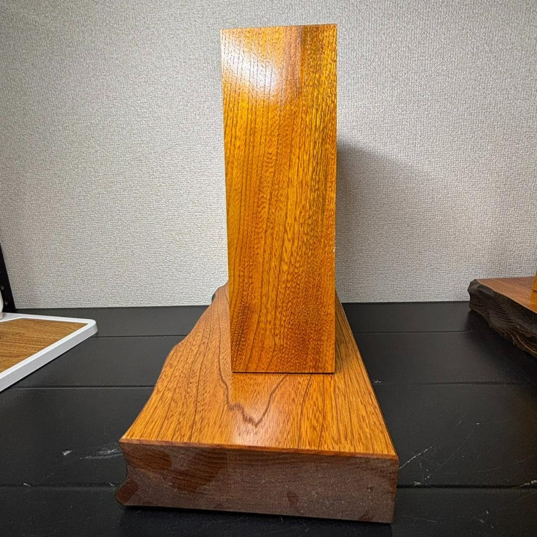 王将　駒　置物　台座付き　飾り駒 飾り駒 王将 駒台付き 6寸 （約18cm） [SS-KZR-OSH-06] - 8,085